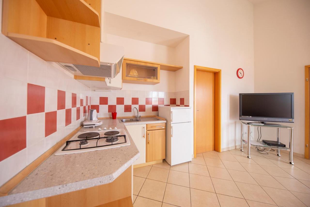 Apartments Leonarda Murter Luaran gambar